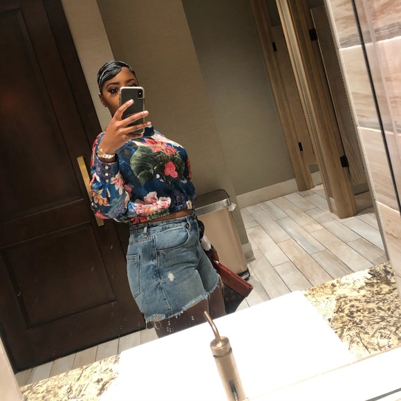 Meet your Posher, Alexis - Picture 5 of 6